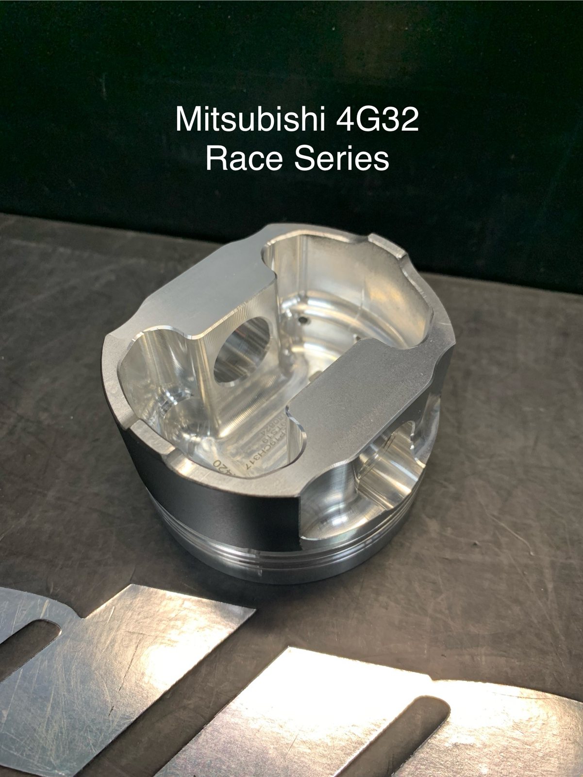Mitsubishi 4G32 Race Series Pistons 3 Mitsubishi 4G32 Race Series Pistons
