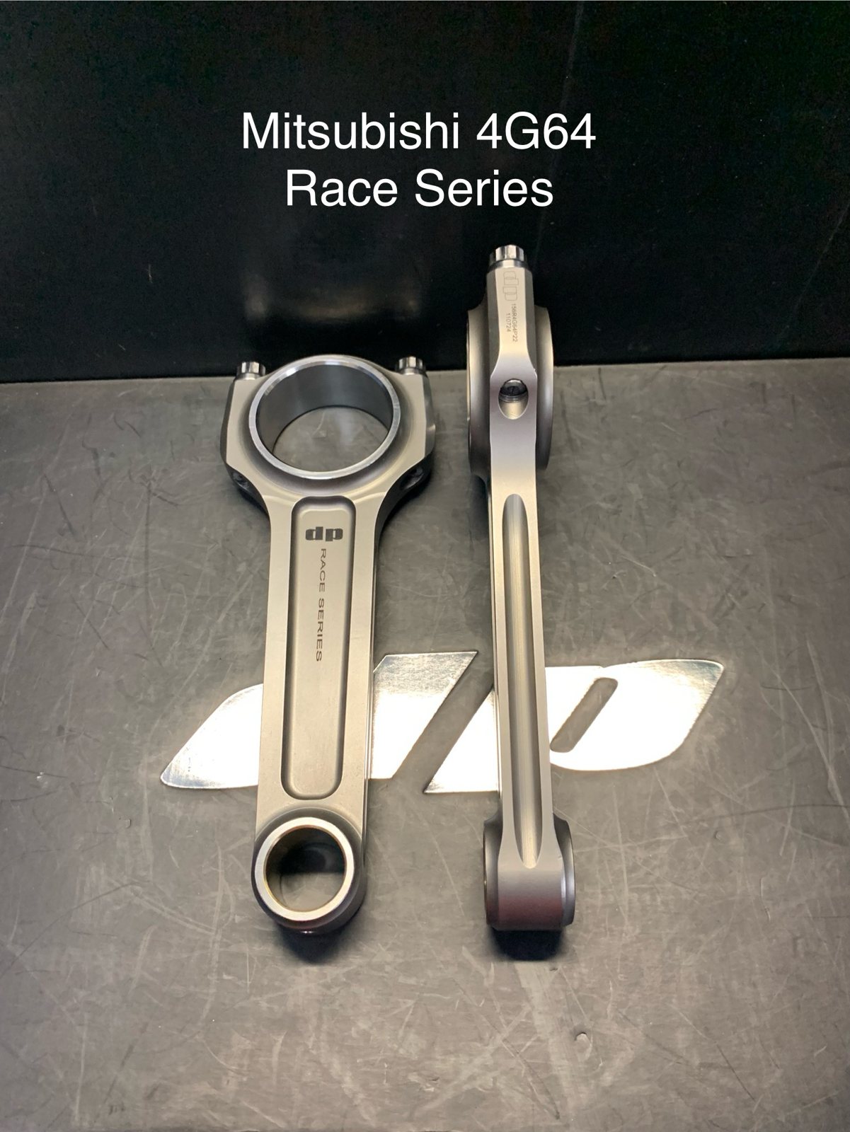 Mitsubishi 4G64 Race Series Rods 2 Mitsubishi 4G64 Race Series Rods