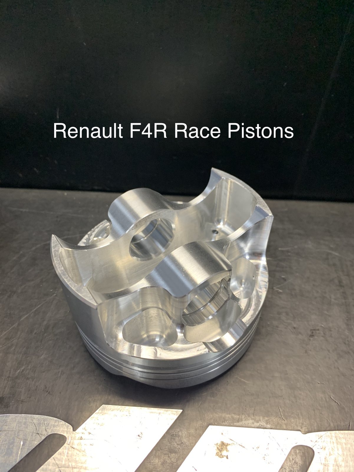Renault F4R RS Race Series Pistons 3 Renault F4R Turbo Race Series Pistons